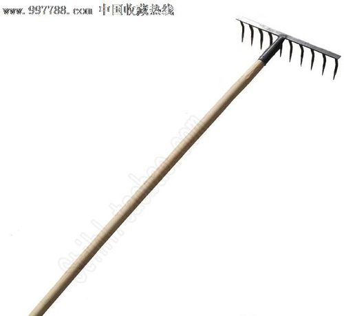 農(nóng)用十齒木柄地耙 傳統(tǒng)農(nóng)具的現(xiàn)代應(yīng)用